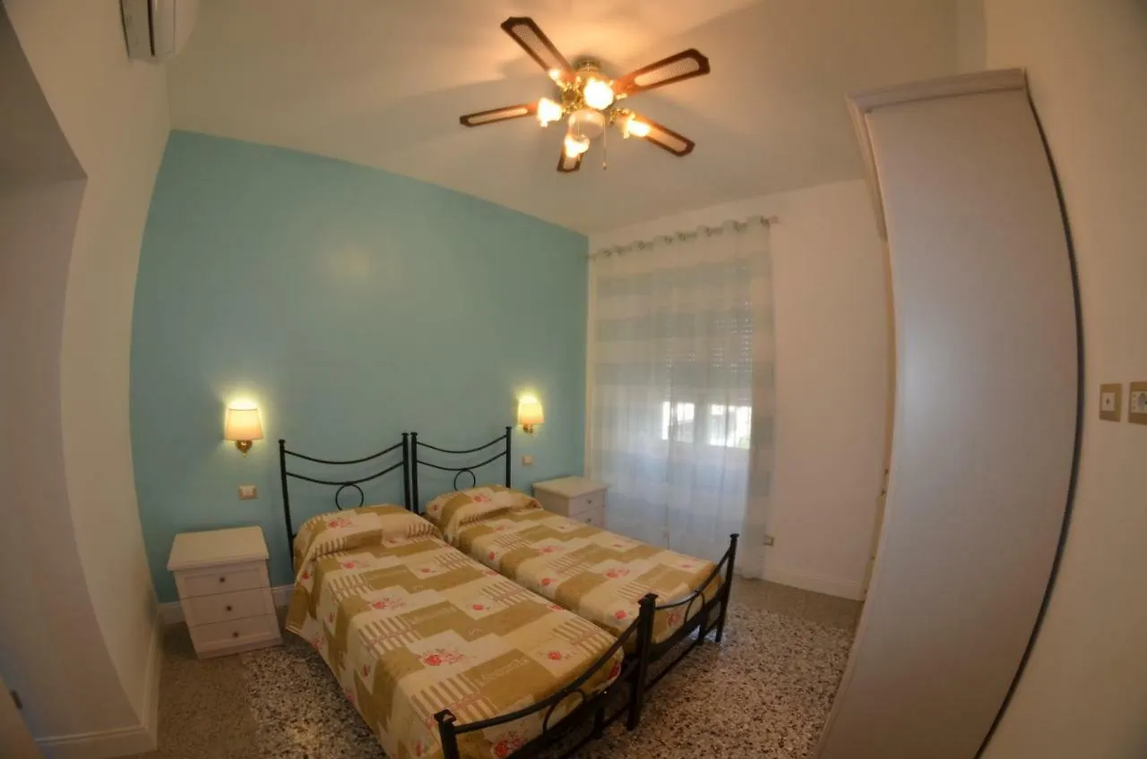 Bed&Bookofrome Apartment Italy